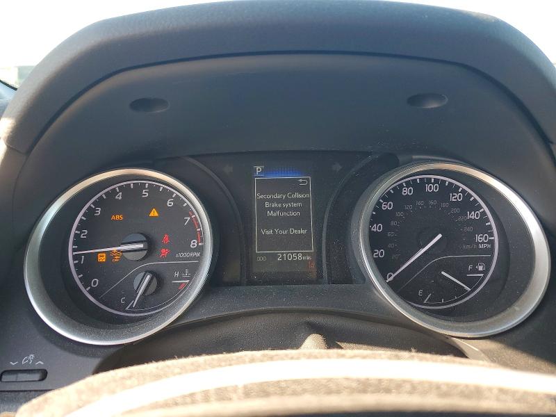 Фото 9 - TOYOTA CAMRY