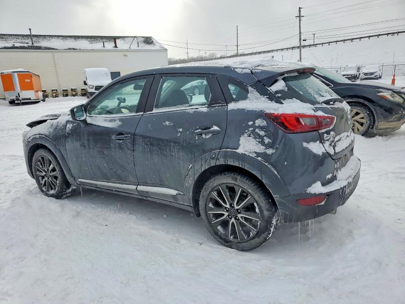 Фото 2 - MAZDA CX-3