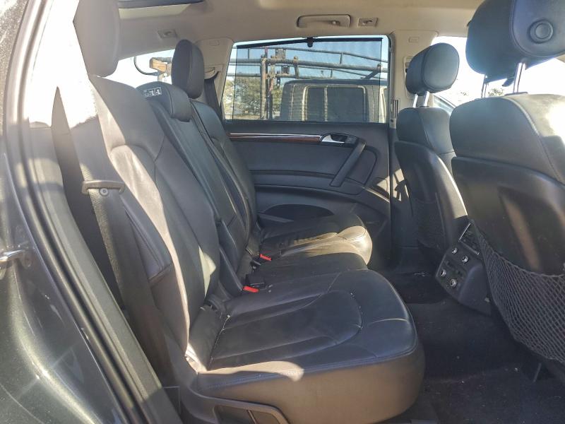 Фото 11 - AUDI Q7