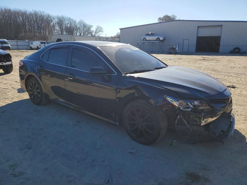 Фото 4 - TOYOTA CAMRY