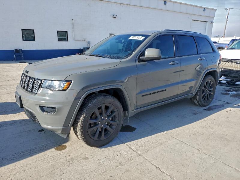 Фото 1 - JEEP GRAND CHER