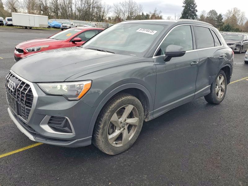 Фото 1 - AUDI Q3