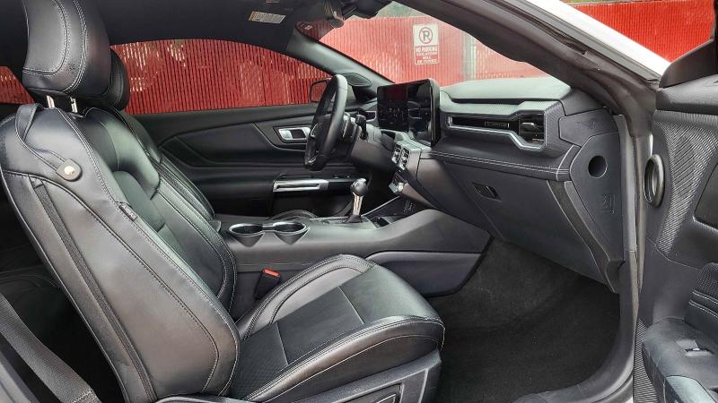 Фото 5 - FORD MUSTANG