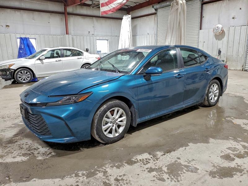 Фото 1 - TOYOTA CAMRY