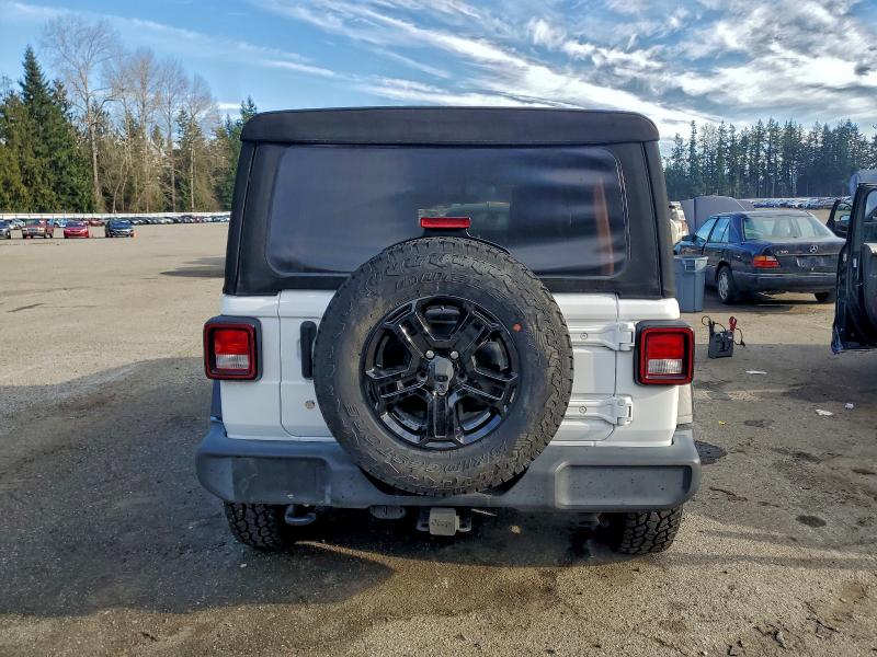 Фото 6 - JEEP WRANGLER