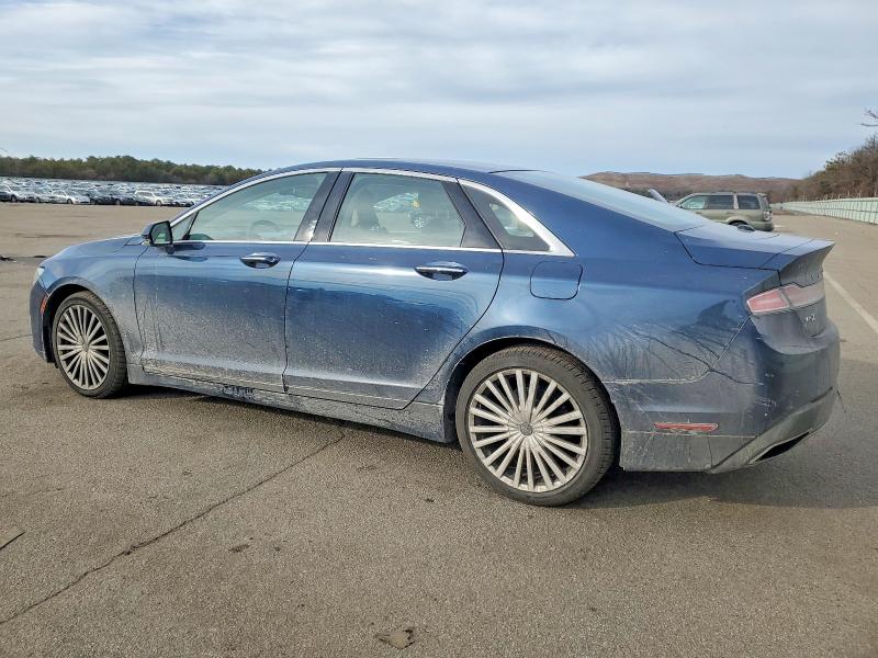 Фото 2 - LINCOLN MKZ