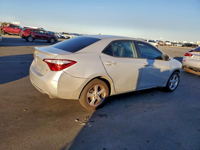 Фото 3 - TOYOTA COROLLA