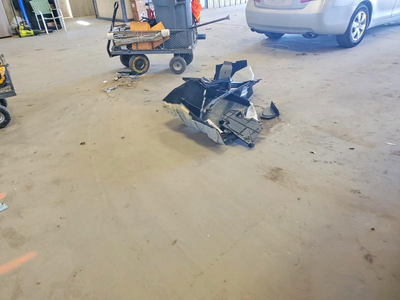 Фото 12 - MERCEDES-BENZ E-CLASS