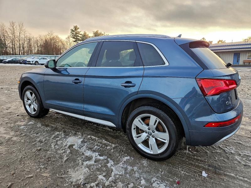 Фото 2 - AUDI Q5