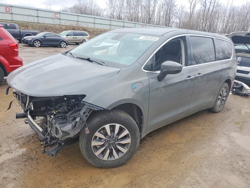 Фото 1 - CHRYSLER PACIFICA