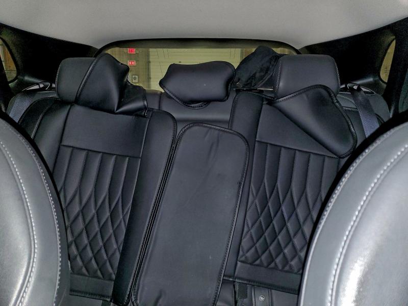 Фото 10 - MAZDA CX30