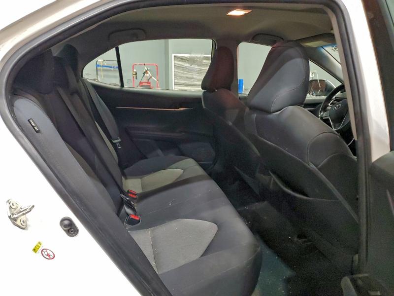 Фото 10 - TOYOTA CAMRY