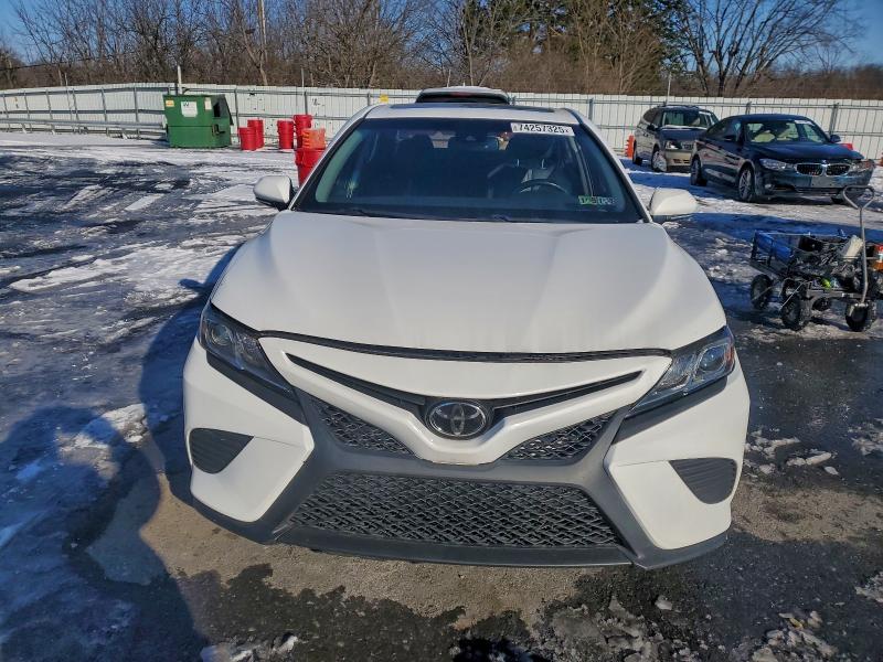 Фото 5 - TOYOTA CAMRY