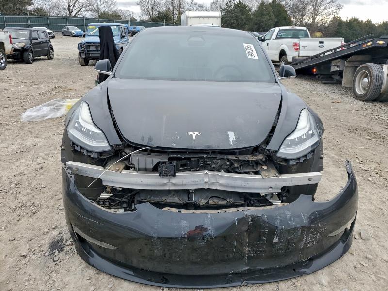 Фото 5 - TESLA MODEL 3