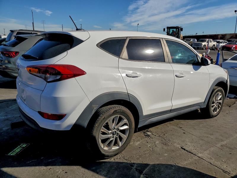 Фото 3 - HYUNDAI TUCSON