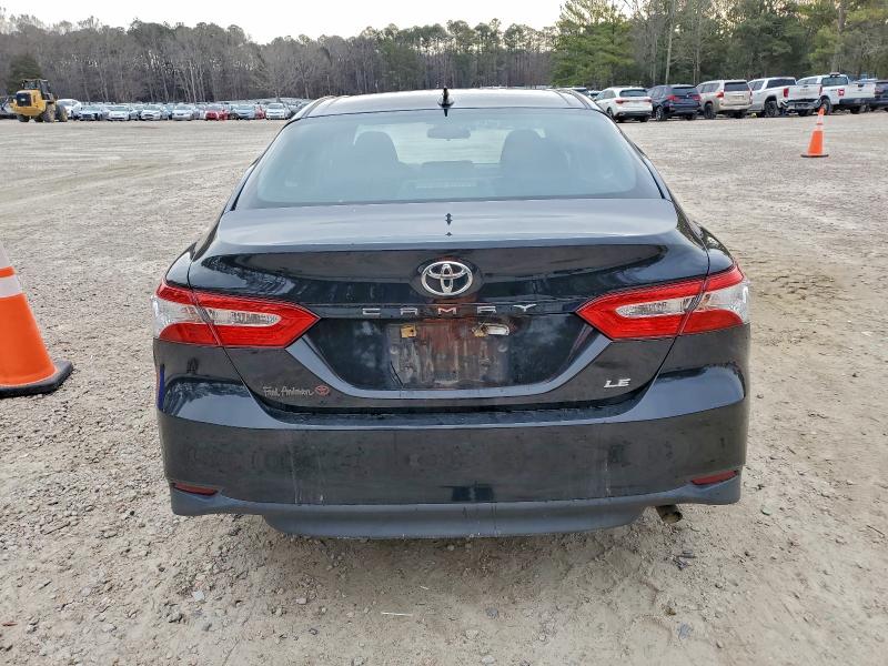 Фото 6 - TOYOTA CAMRY