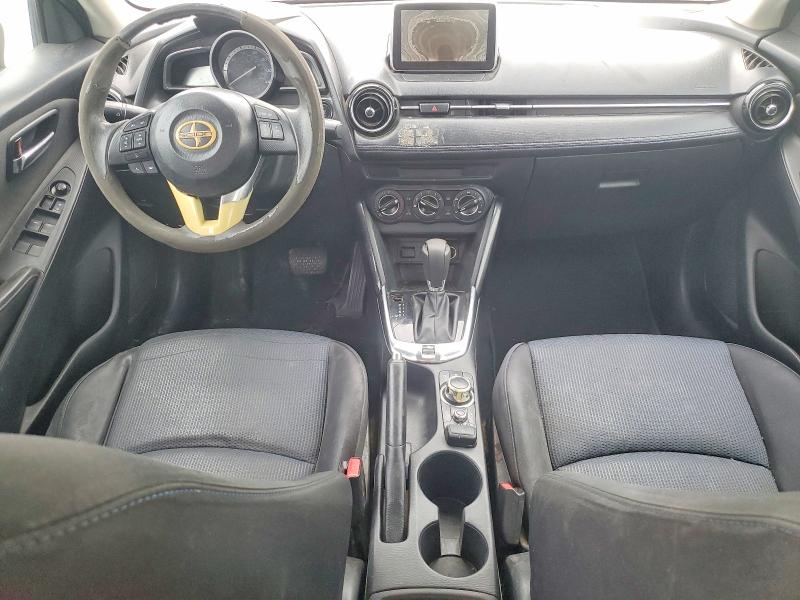 Фото 8 - TOYOTA SCION