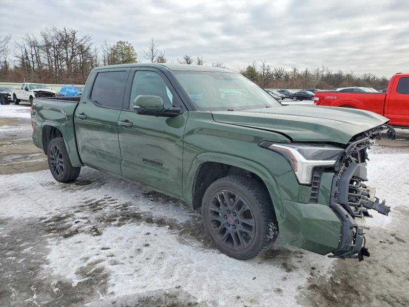 Фото 4 - TOYOTA TUNDRA