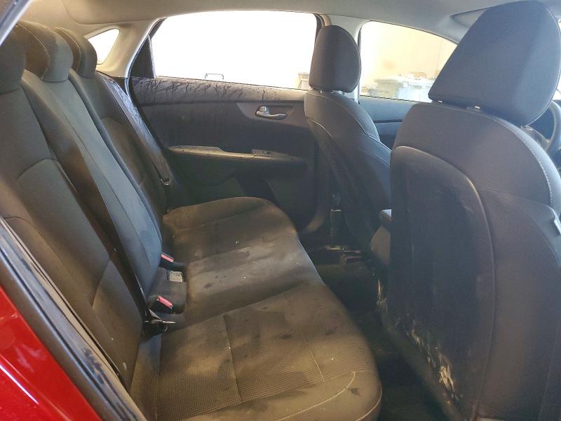 Фото 10 - KIA FORTE