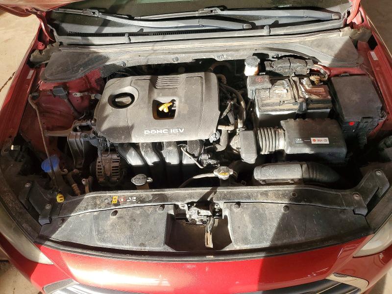 Фото 11 - HYUNDAI ELANTRA