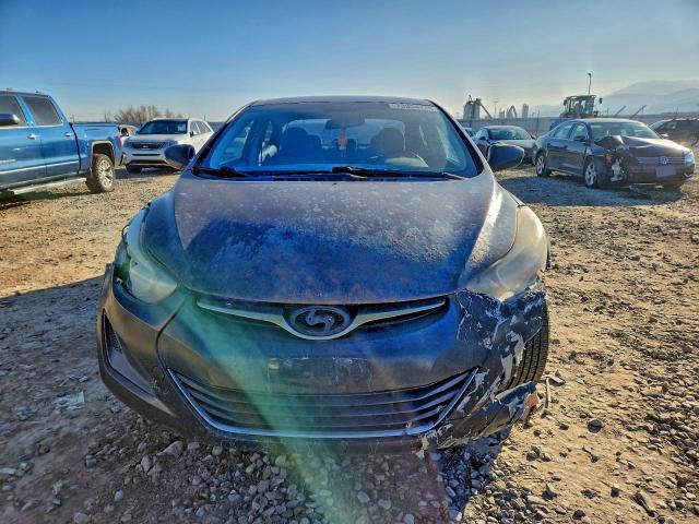 Фото 5 - HYUNDAI ELANTRA