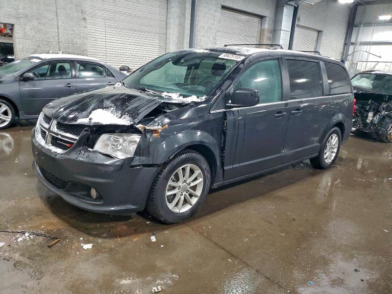 Фото 1 - DODGE CARAVAN