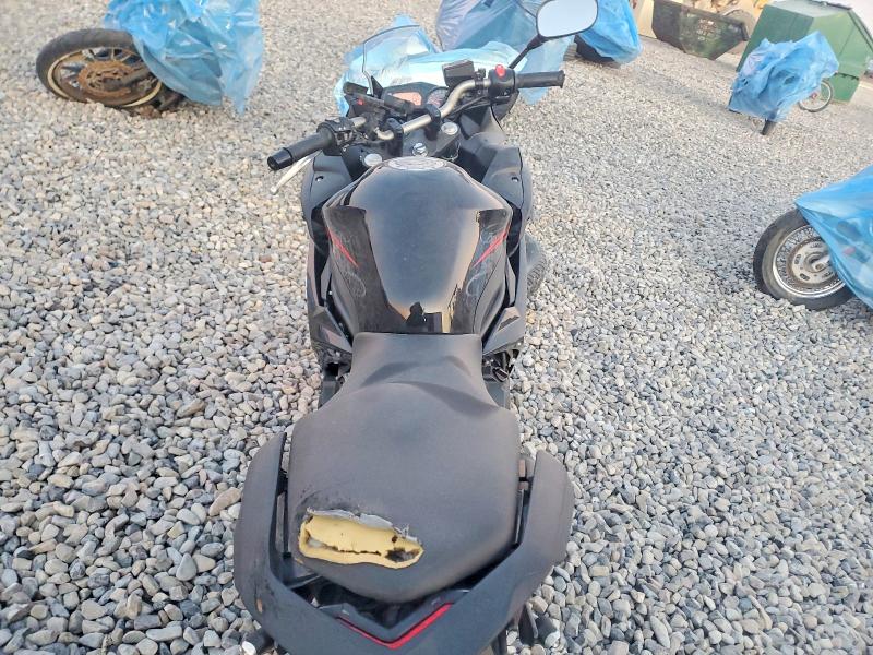 YAMAHA FZ600-800 2012