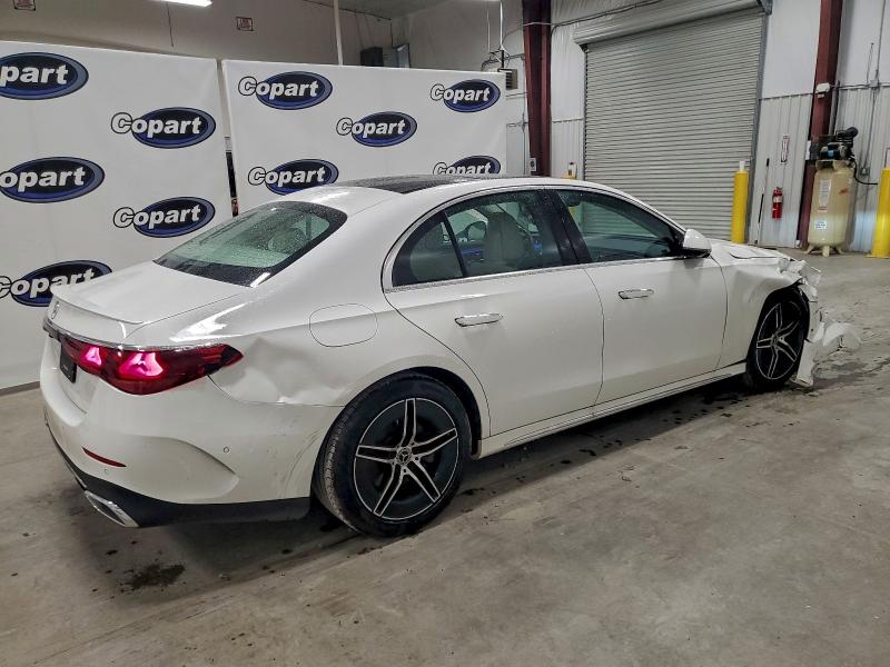 Фото 3 - MERCEDES-BENZ E-CLASS