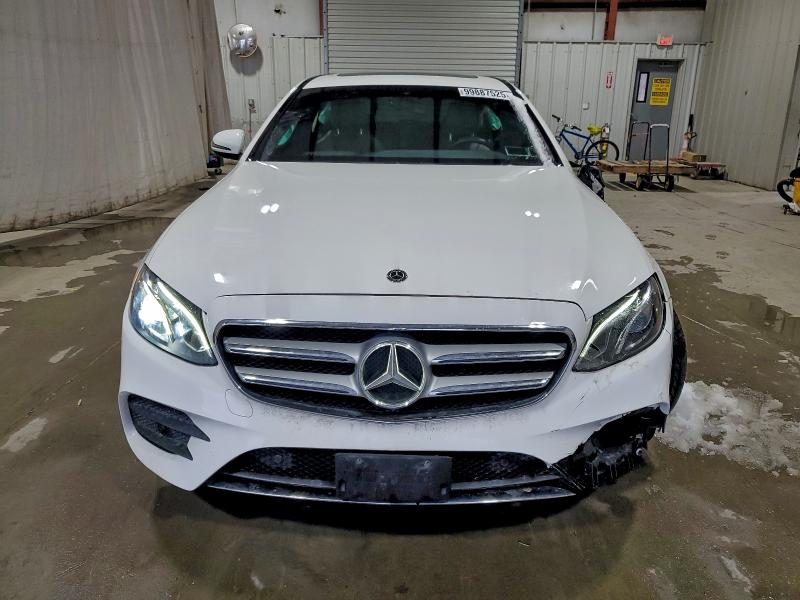 Фото 5 - MERCEDES-BENZ E-CLASS