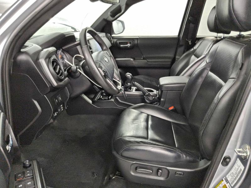 Фото 7 - TOYOTA TACOMA