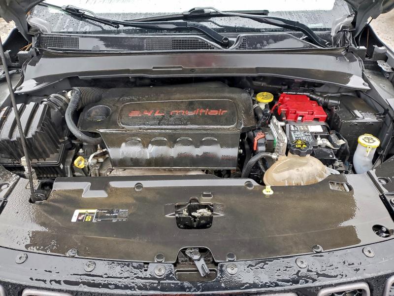 Фото 12 - JEEP COMPASS