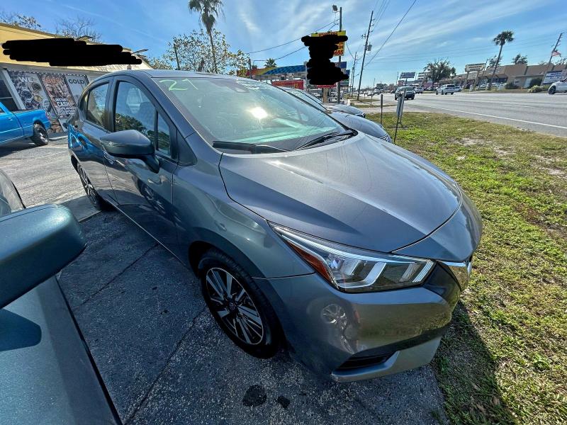 Фото 1 - NISSAN VERSA
