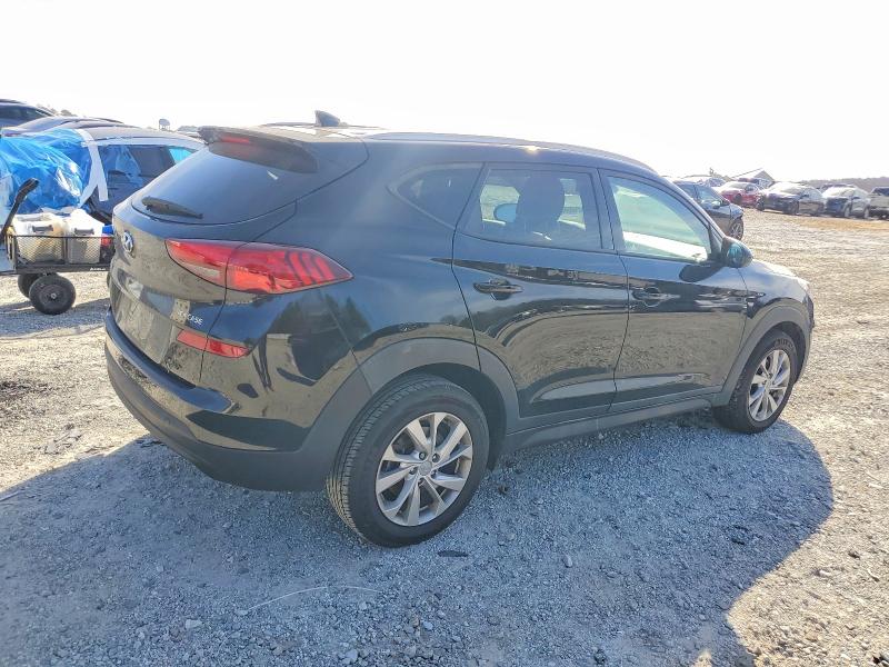 Фото 3 - HYUNDAI TUCSON