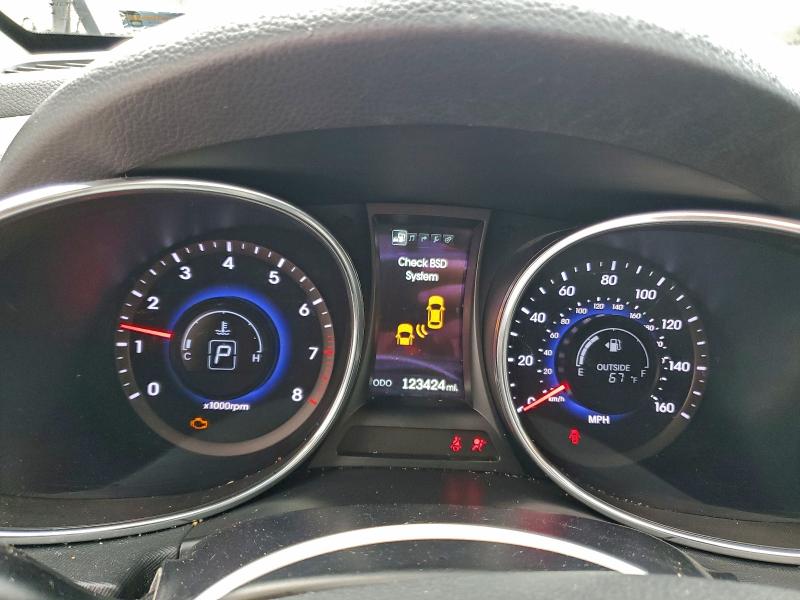 Фото 9 - HYUNDAI SANTA FE