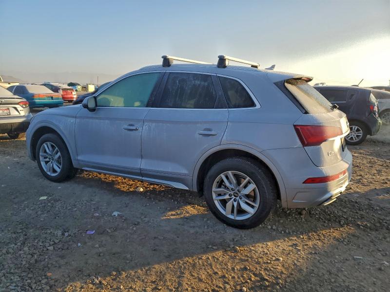 Фото 2 - AUDI Q5