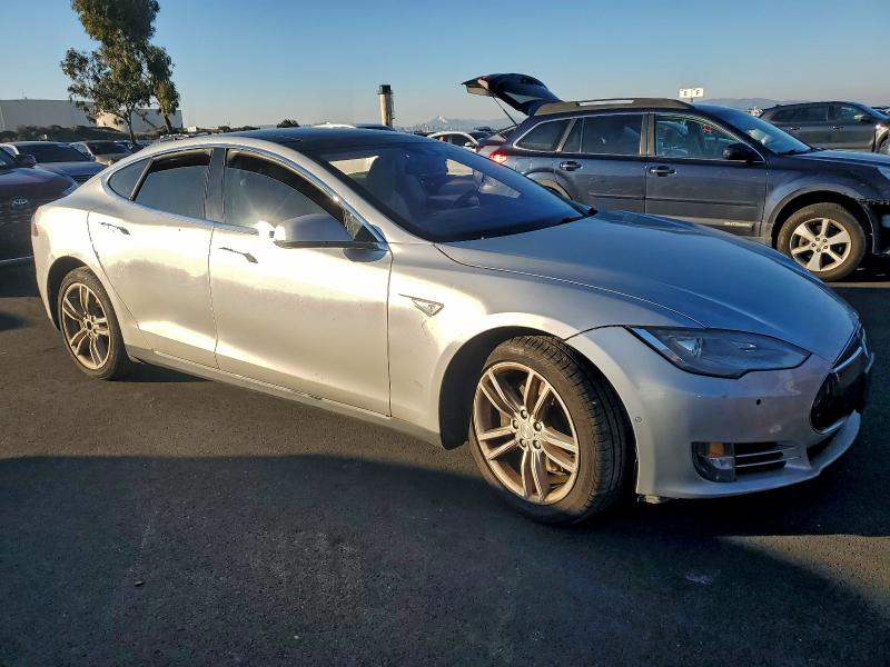 Фото 4 - TESLA MODEL S