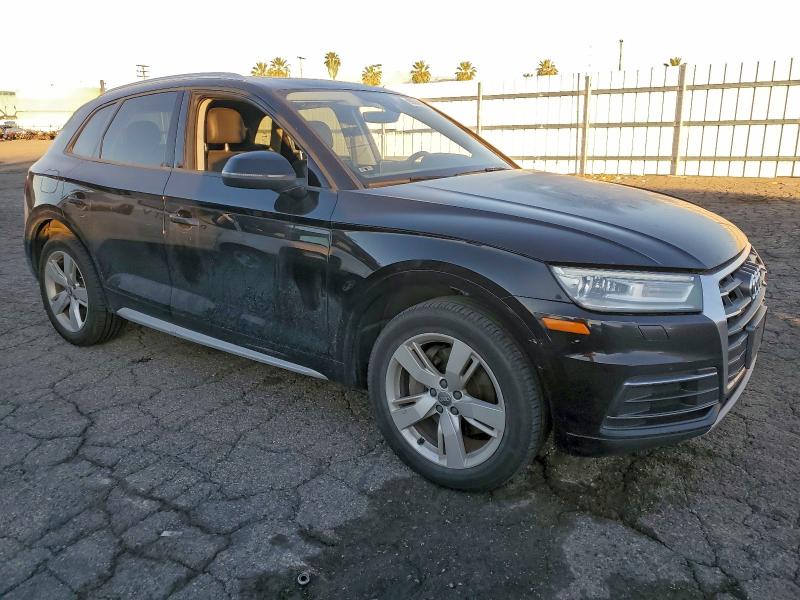 Фото 4 - AUDI Q5