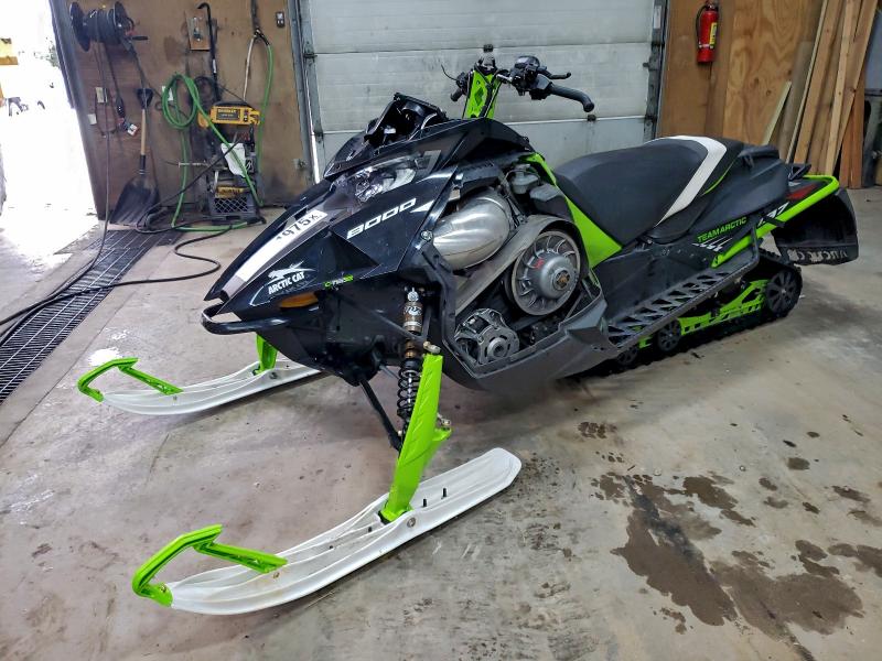ARCTIC-CAT ZR8000 2021