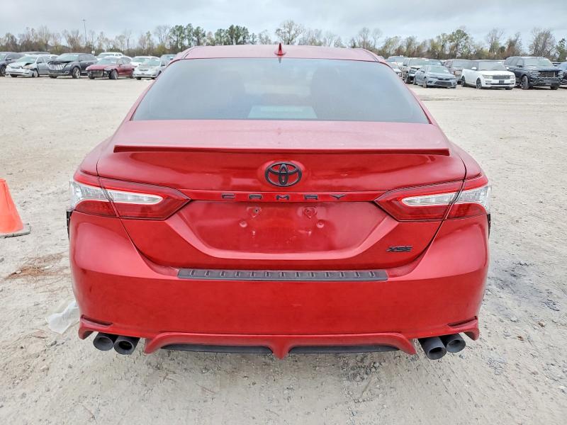 Фото 6 - TOYOTA CAMRY