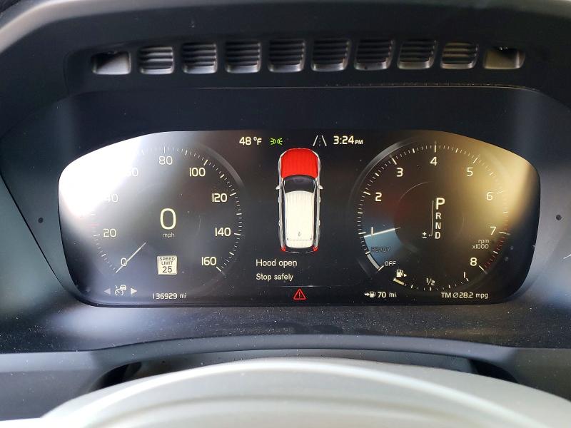 Фото 9 - VOLVO XC90