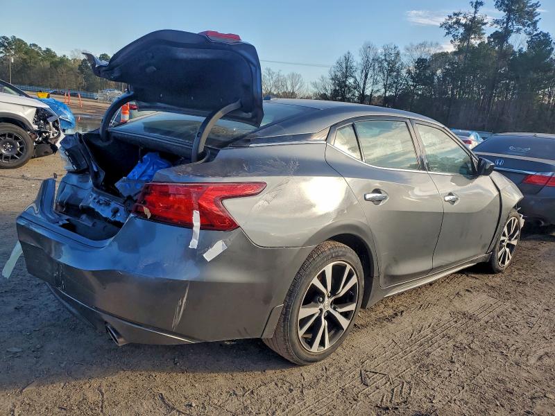 Фото 3 - NISSAN MAXIMA