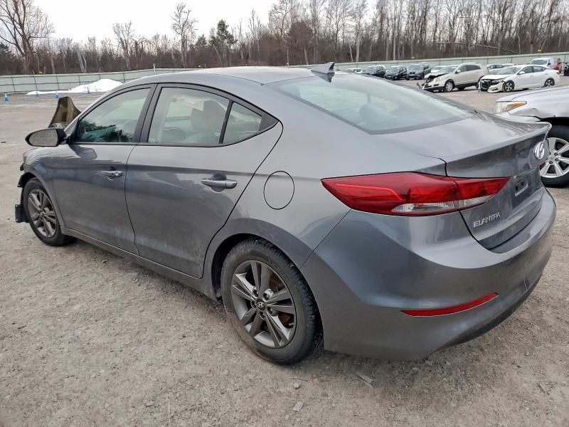 Фото 2 - HYUNDAI ELANTRA