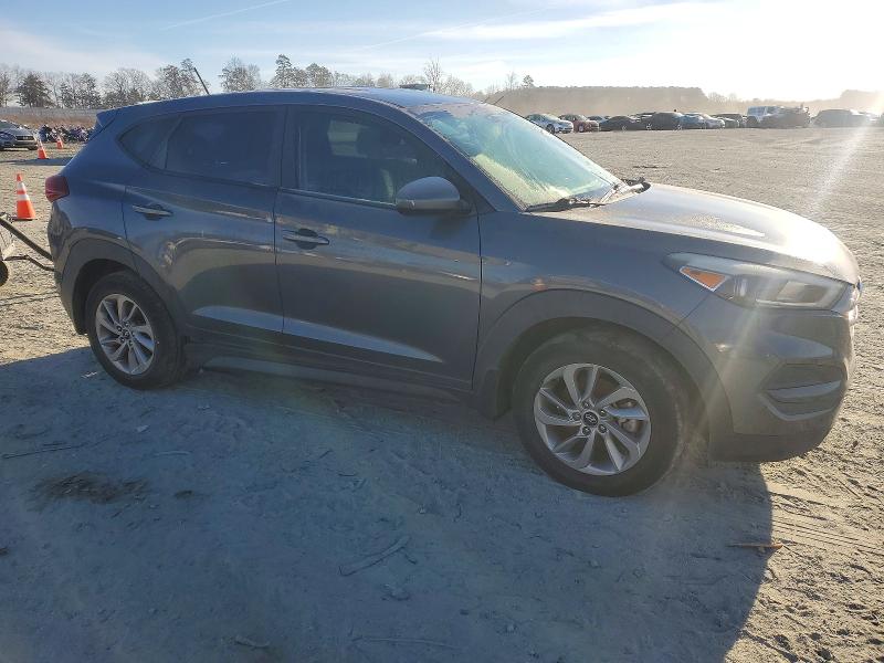 Фото 4 - HYUNDAI TUCSON