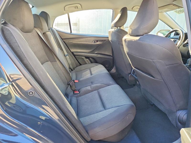 Фото 10 - TOYOTA CAMRY