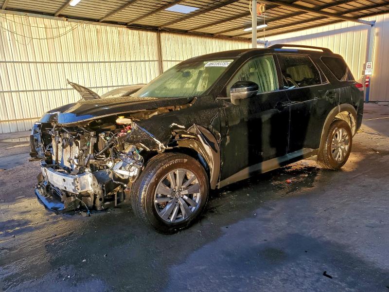 Фото 1 - NISSAN PATHFINDER