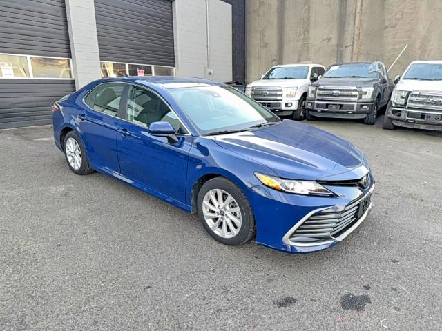 Фото 1 - TOYOTA CAMRY