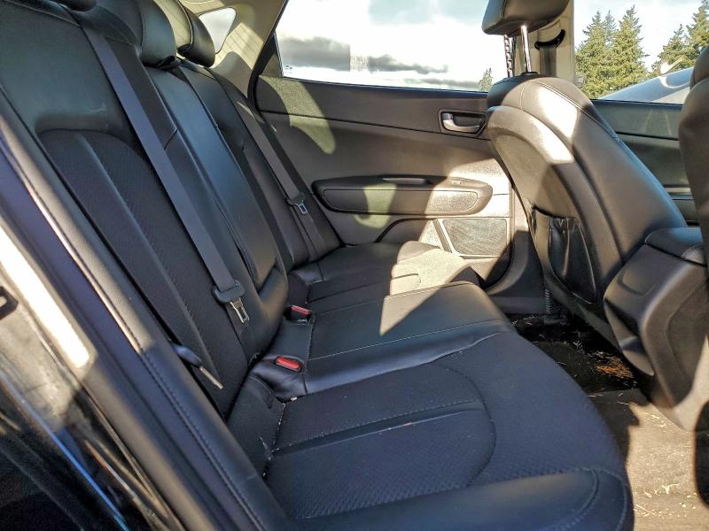 Фото 10 - KIA OPTIMA