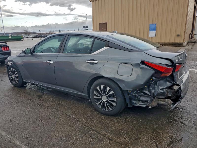 Фото 2 - NISSAN ALTIMA