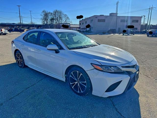 Фото 1 - TOYOTA CAMRY