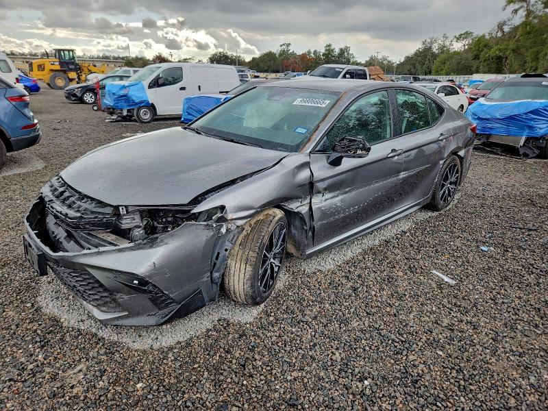 Фото 1 - TOYOTA CAMRY